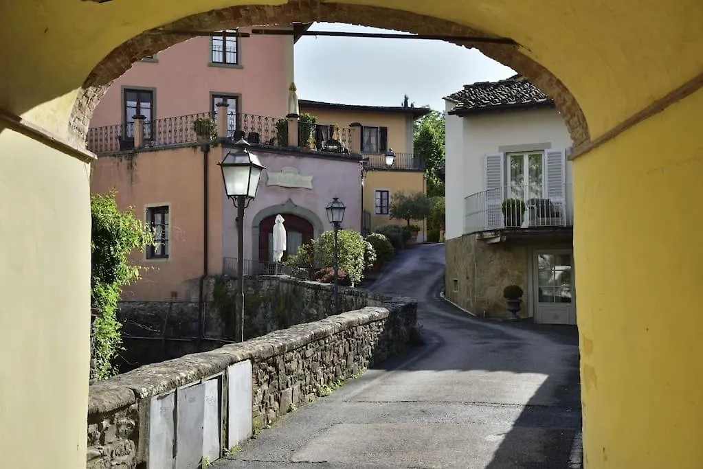 Suite In Borgo Greve in Chianti Apartment